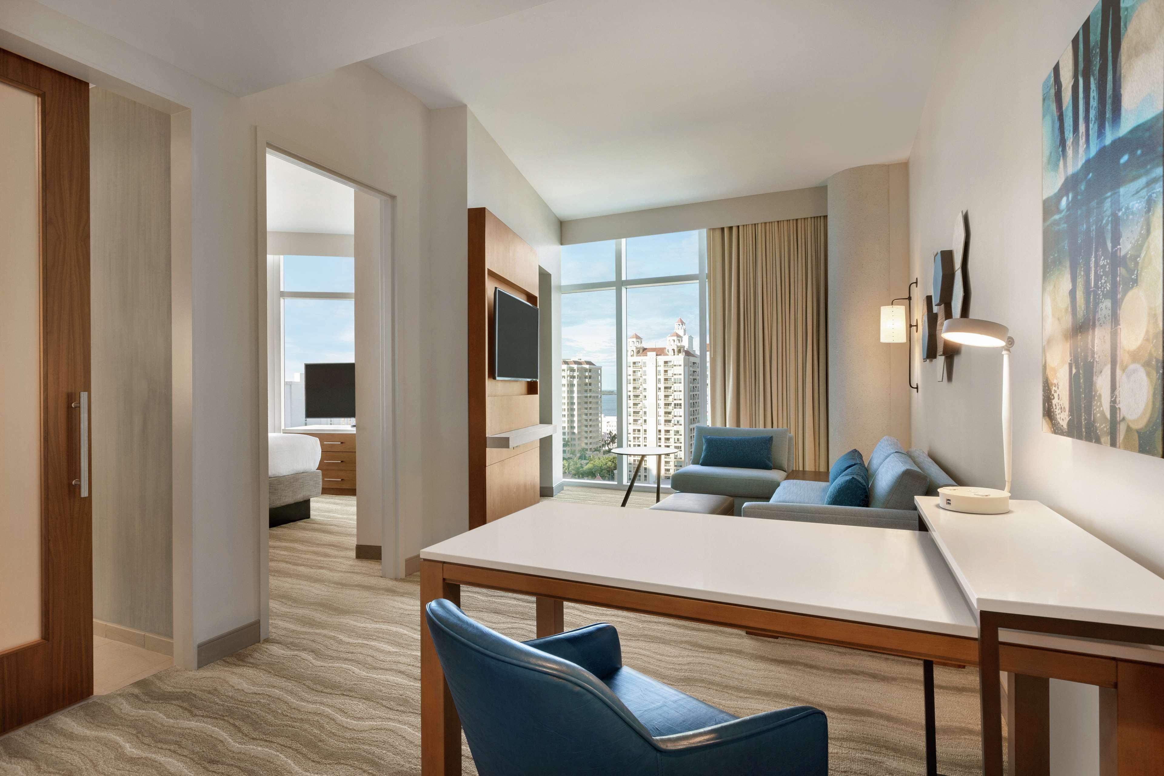 Embassy Suites By Hilton Sarasota Ngoại thất bức ảnh