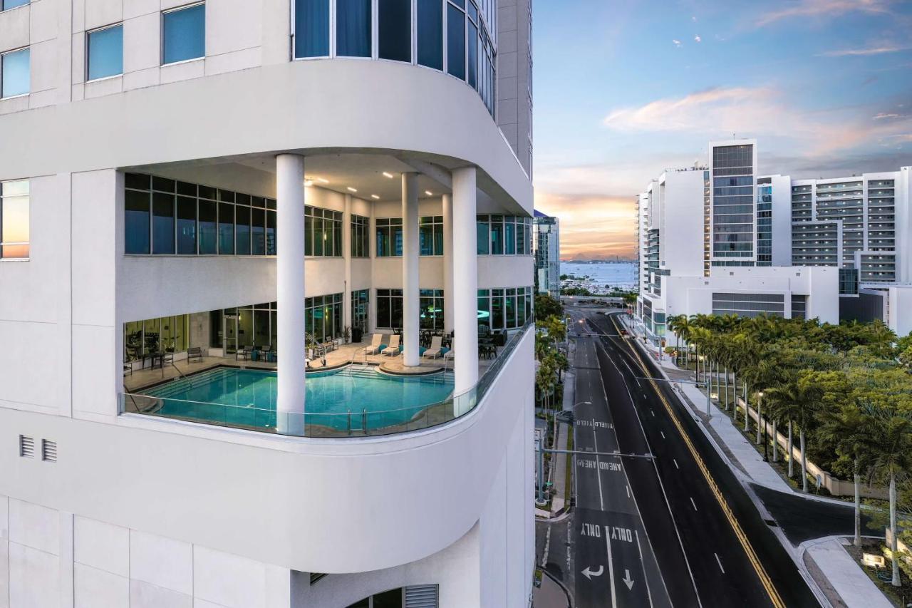 Embassy Suites By Hilton Sarasota Ngoại thất bức ảnh