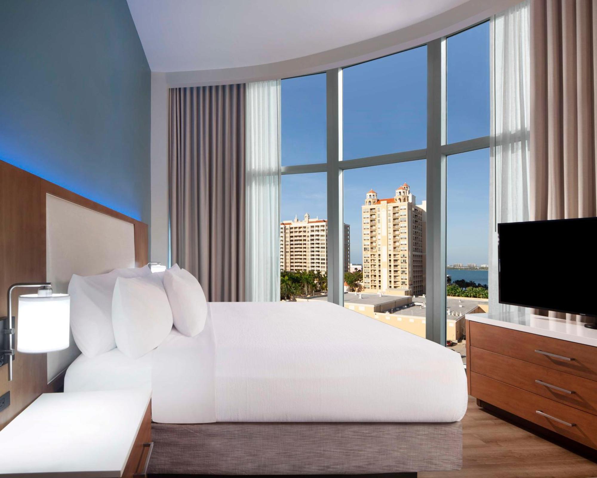Embassy Suites By Hilton Sarasota Ngoại thất bức ảnh